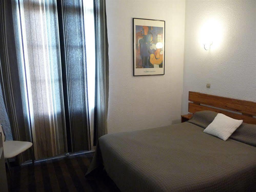 Alexander Hotel